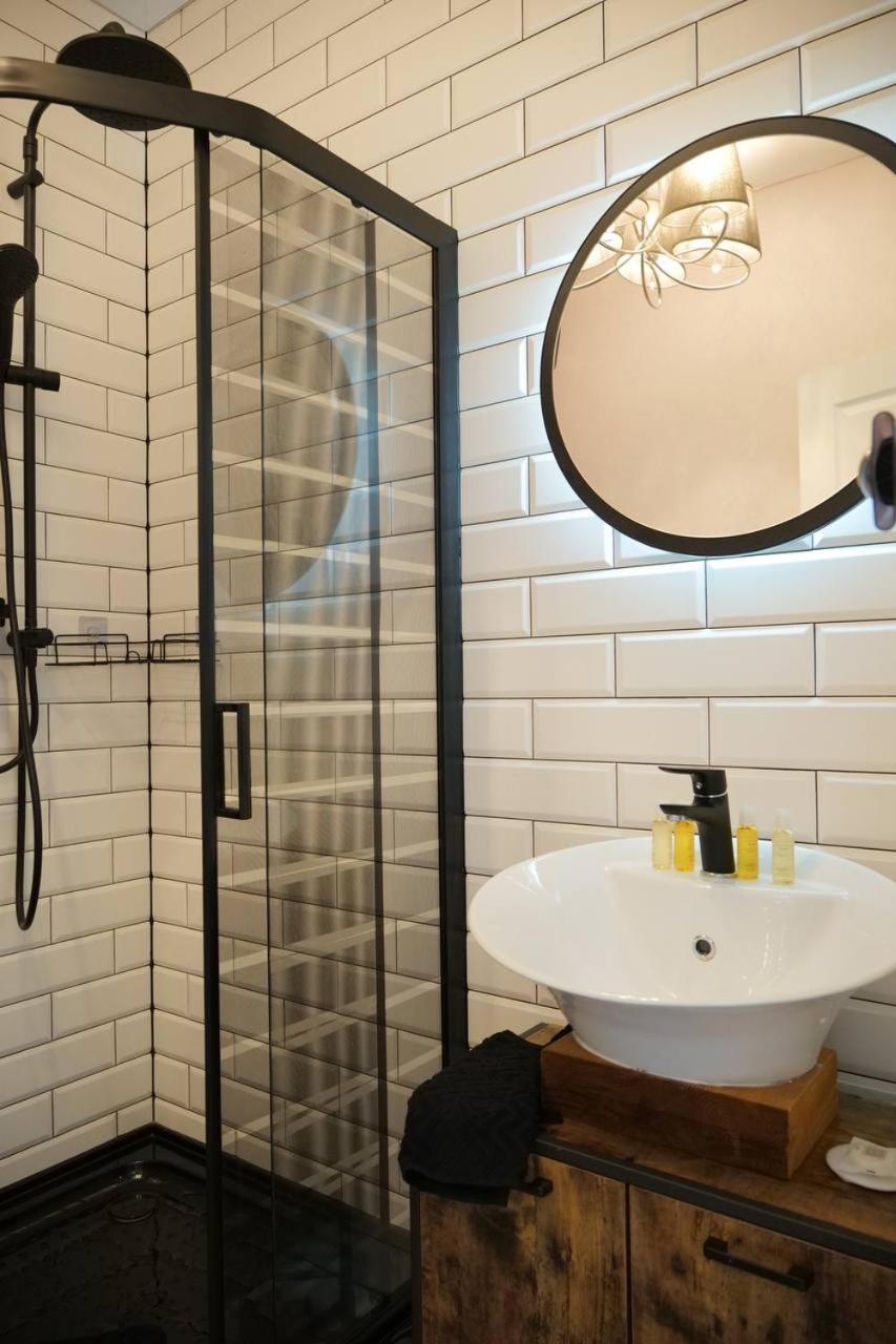 Don Papa Apartments In City Center Kiev Dış mekan fotoğraf